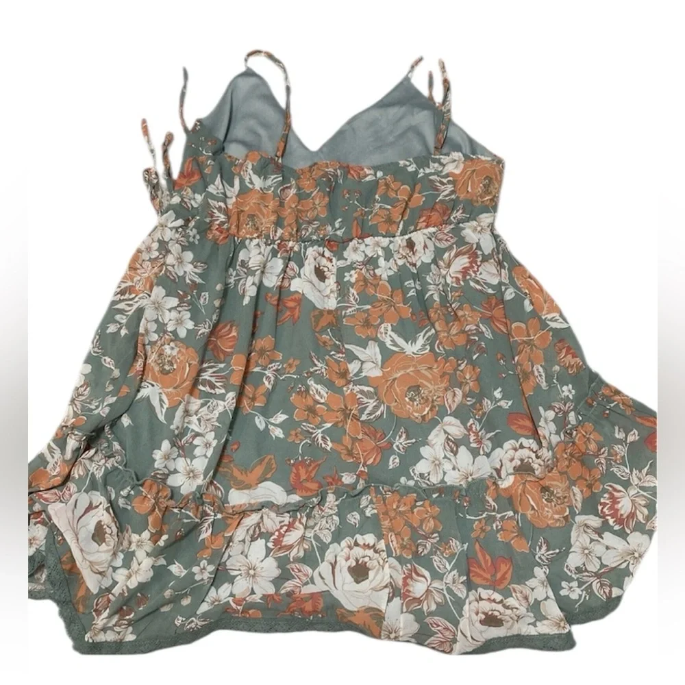 Women's Tiered Floral Sleeveless Sundress In size Small - Picture 3 of 10